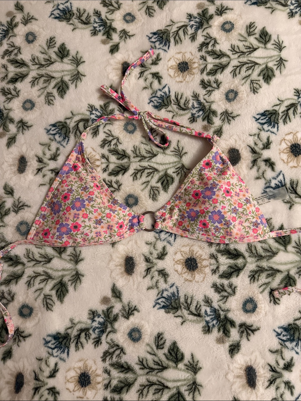 SHEIN Pink Multi Floral Triangle Bikini Top with Center Ring